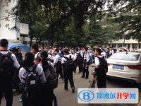 阆中东风中学怎么样、好不好