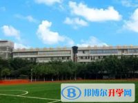 玉龙中学怎么样、好不好