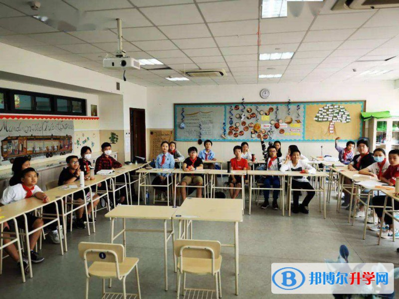 上海金山杭州湾双语学校2023年课程体系